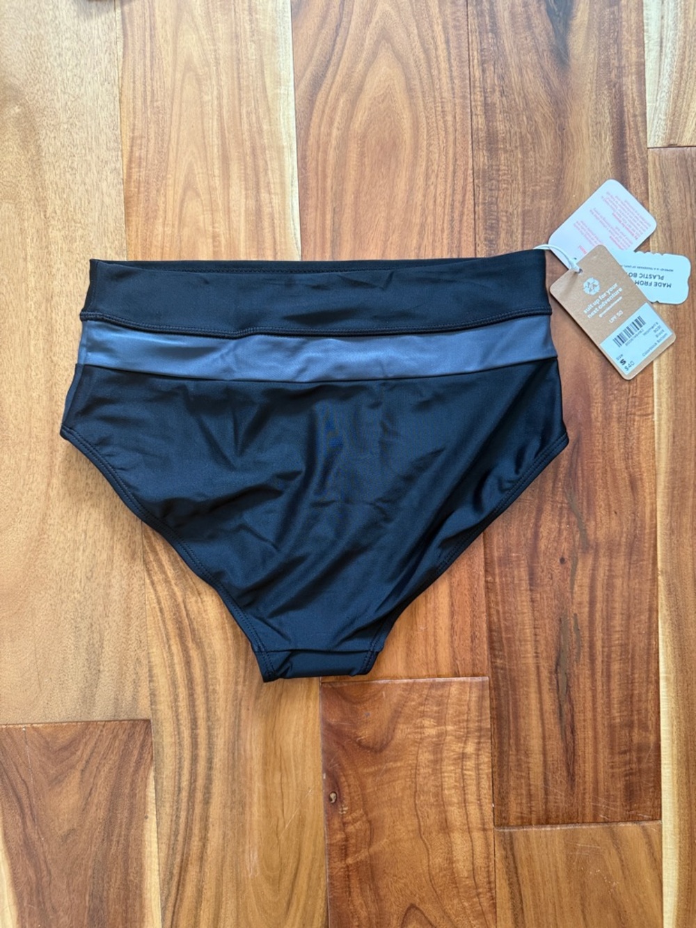 Nani Black Bikini - M Top, S Bottoms - Picture 9 of 14